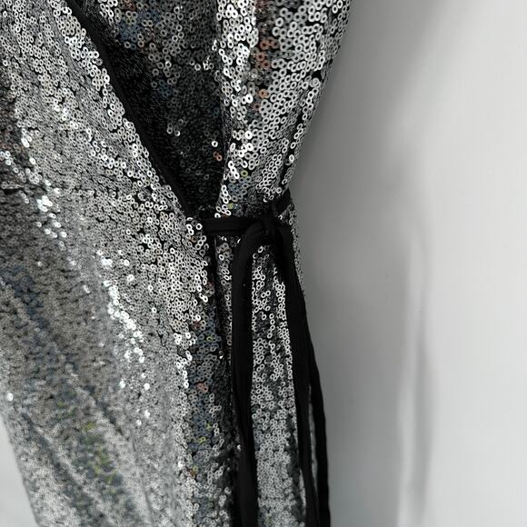 AQUA NWT Silver Sequin Mini Party Cocktail Wrap Dress // S - Picture 8 of 15